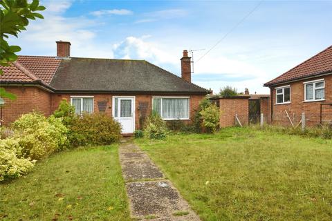 London Road, Ipswich, Suffolk, IP2 2 bed bungalow for sale