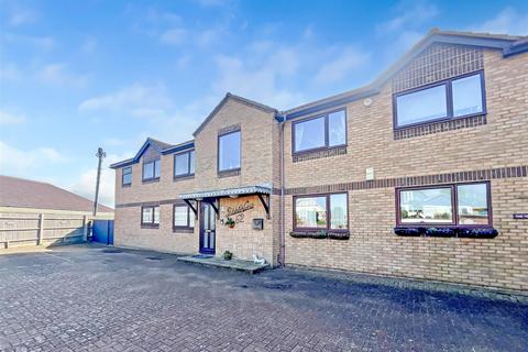 Brighton Road, Lancing BN15 1 bed apartment for sale