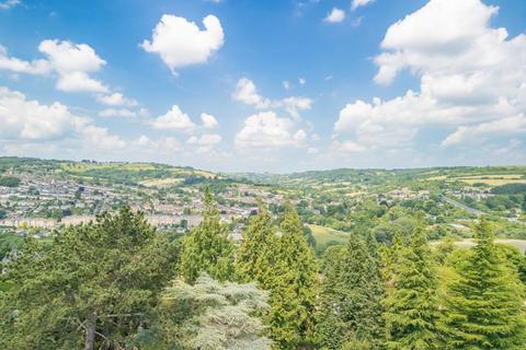 Trossachs Drive, Bath 3 bed apartment for sale