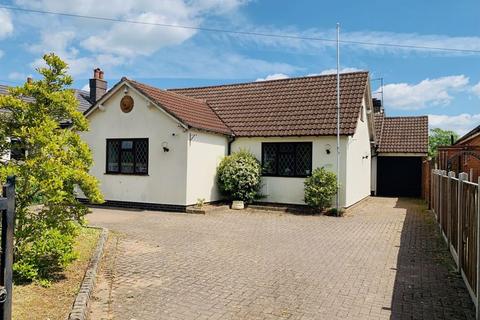 Evesham Road, Astwood Bank 3 bed bungalow for sale