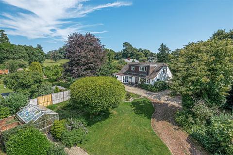 Whimple, Exeter 3 bed detached house for sale