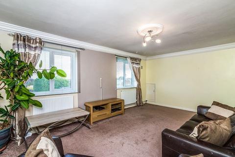 Moorfield Close, Rotherham S65 2 bed apartment for sale