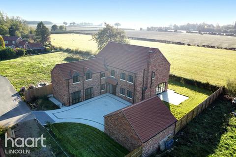 South Drive, Stow 6 bed detached house for sale