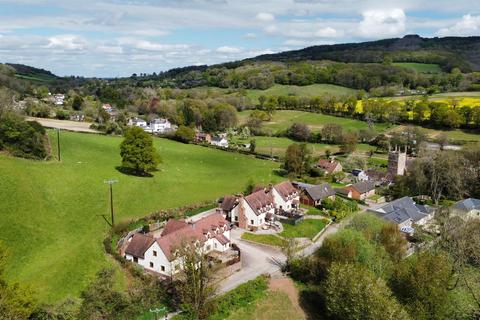 School Lane, Longhope GL17 4 bed detached house for sale