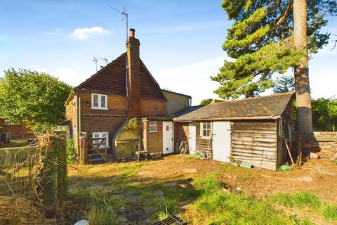 East Street, Lilley, Luton, LU2 2 bed cottage for sale