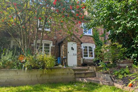 New Row, Telford TF4 2 bed cottage for sale