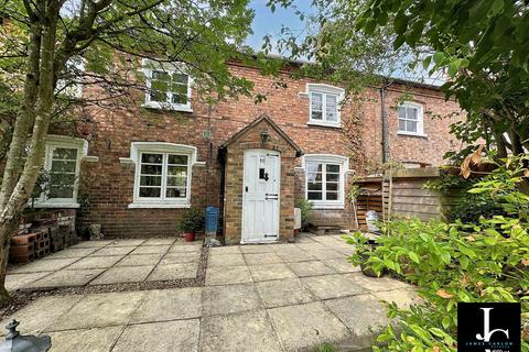 New Row, Telford TF4 2 bed cottage for sale