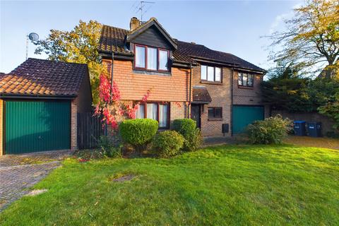 Edinburgh Way, West Sussex RH19 6 bed detached house for sale