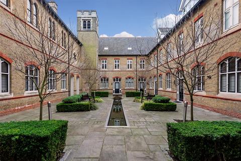Havanna Drive 3 bed flat for sale
