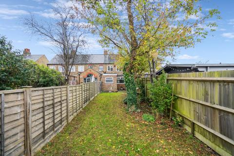 Mansion Lane, Iver SL0 3 bed cottage for sale
