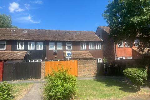 Pipard, Great Linford, Milton Keynes 4 bed terraced house for sale