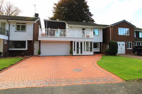 Beech Wood Close, Bloxwich, WS3 3PL 3 bed detached house for sale