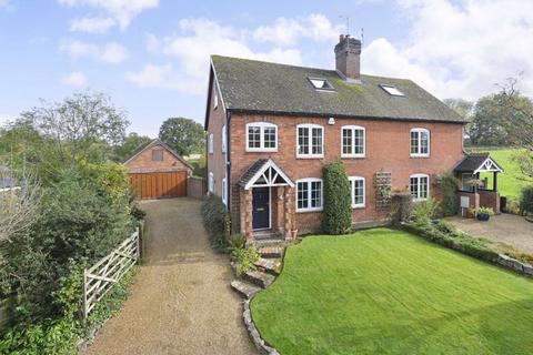 Guildford Road, Cranleigh 4 bed semi