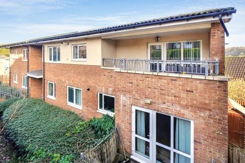 St. Hughs Avenue, High Wycombe HP13 1 bed apartment for sale