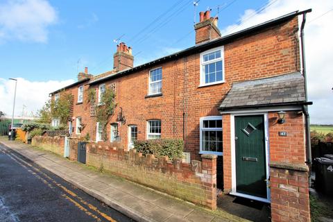 New Town, Codicote, Hertfordshire, SG4 2 bed end of terrace house for sale