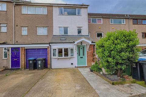 Claymore, Hemel Hempstead, HP2 4 bed townhouse for sale