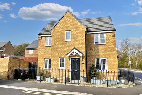 Danesly Close, Peterlee, Durham, SR8 5AG 3 bed detached house for sale