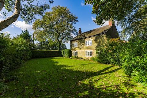 Green Lane, Eccleston, WA10 3 bed farm house for sale