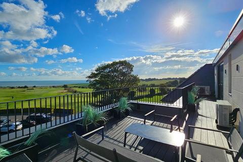 Convent Road, Broadstairs CT10 3 bed penthouse for sale