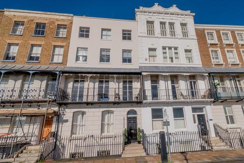 7 Nelson Crescent, Ramsgate, CT11 1 bed flat for sale