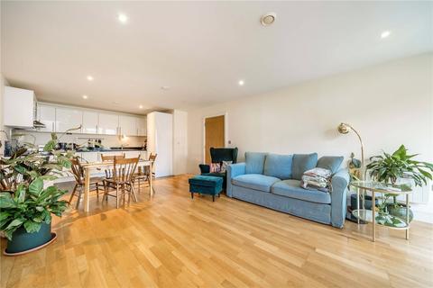 71E Drayton Park, London N5 2 bed apartment for sale