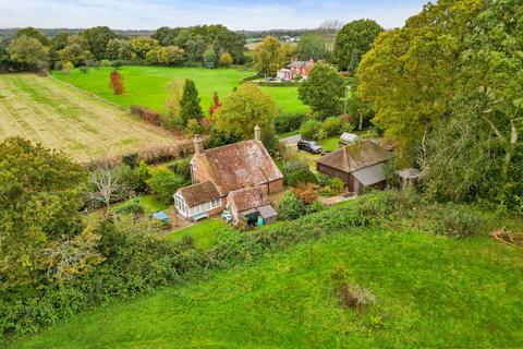 Vicarage Lane, Hailsham BN27 2 bed detached house for sale