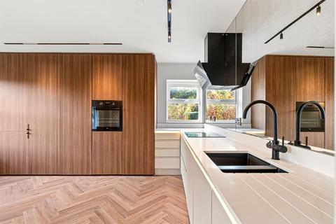 The Grove, Ilkley LS29 2 bed apartment for sale