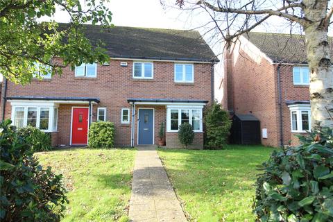 South Street, Pennington, Lymington... 3 bed semi