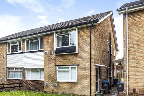 Blakes Lane, New Malden KT3 2 bed maisonette for sale