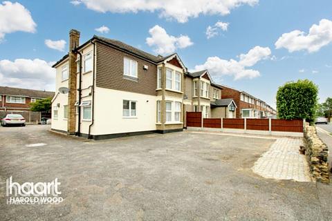 Church Road, Romford 1 bed flat for sale