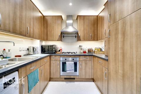 Parkspring Court, Erith 2 bed flat for sale