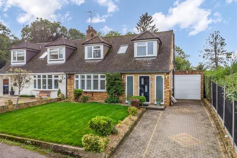 Bell Lane, Brookmans Park Hatfield AL9 3 bed semi