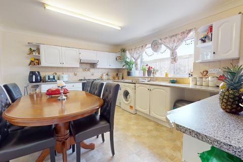 Luddenham Close, Ashford TN23 3 bed terraced house for sale