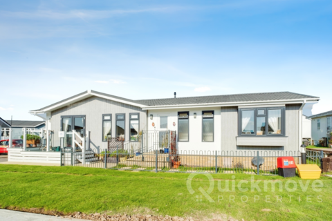 2 bedroom park home for sale