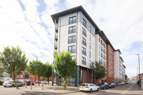 Manchester Street, Manchester M16 6 bed flat for sale