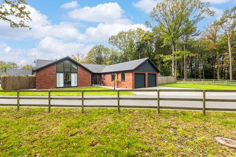 Curr Lane, Upper Bentley... 3 bed bungalow for sale