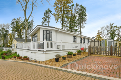 Bromyard, Herefordshire, HR7 2 bed park home for sale