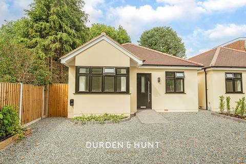 Bridge Avenue, Upminster, RM14 3 bed detached bungalow for sale