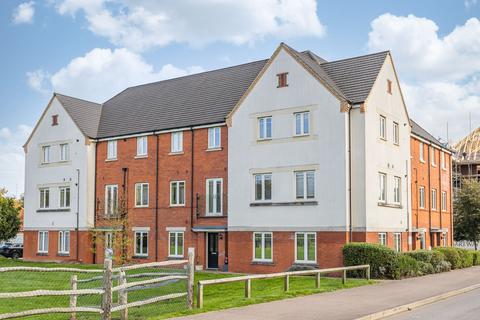 Somerley Drive, Crawley RH10 2 bed apartment for sale