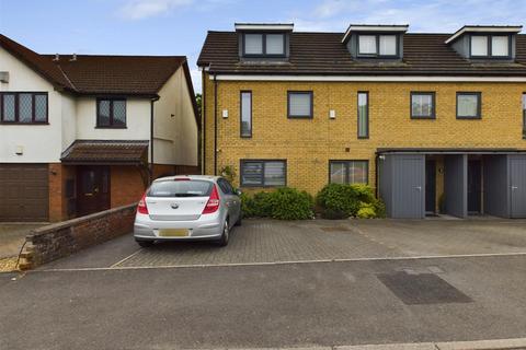 Charnhill Drive, Mangotsfield BS16 4 bed end of terrace house for sale