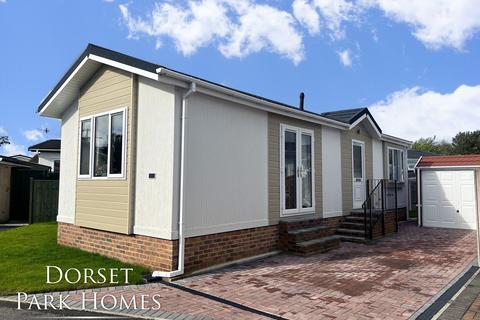 Stour Park, New Road, Bournemouth... 2 bed park home for sale