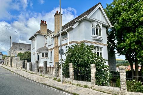 CHURCH HILL, SWANAGE 2 bed flat for sale