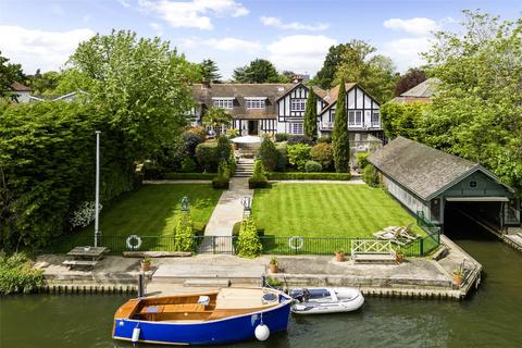 Fishery Road, Maidenhead, Berkshire, SL6 6 bed detached house for sale
