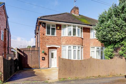 Salisbury Street, Beeston NG9 4 bed semi