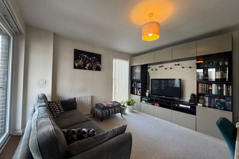 Observer Close, London 2 bed apartment for sale