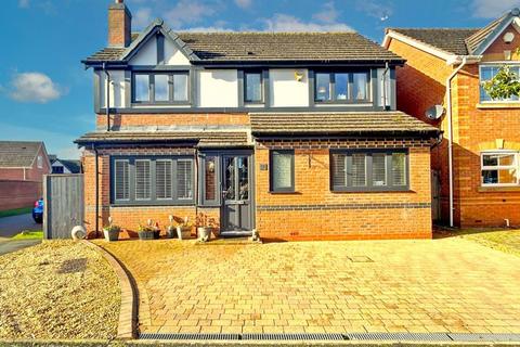 4 bedroom detached house for sale