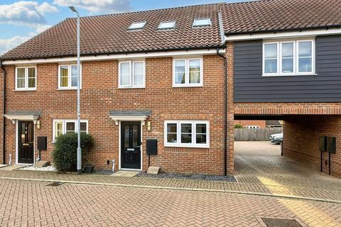 Nightingale Way, Woodbridge IP12 4 bed terraced house for sale