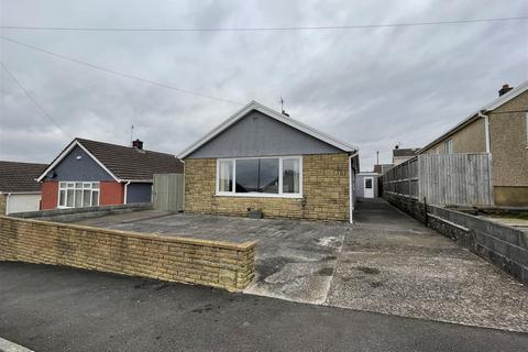 Oaklands, Llanelli 3 bed detached bungalow for sale