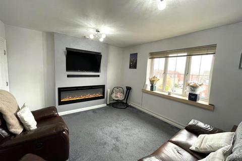 Browsholme Court, Westhoughton, Bolton 2 bed flat for sale