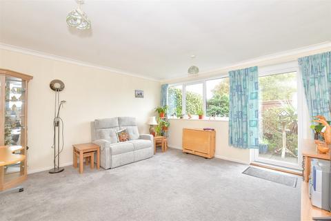 Maple Gardens, Bognor Regis, West Sussex 2 bed semi